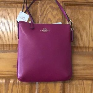 New with tags Coach Messenger Crossbody in Raspberry!